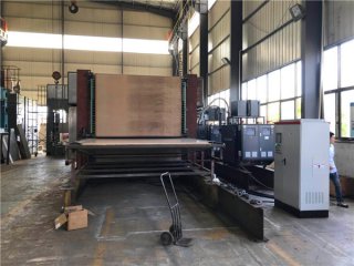 反應(yīng)釜電加熱導(dǎo)熱油爐有什么優(yōu)勢？